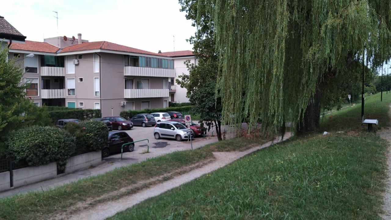 Vicino Al Prato Della Valle Intero Appartamento Parcheggio Facile Di Fronte 파도바 외부 사진
