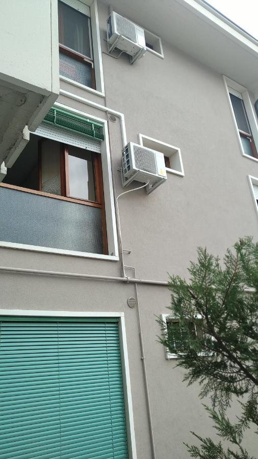 Vicino Al Prato Della Valle Intero Appartamento Parcheggio Facile Di Fronte 파도바 외부 사진