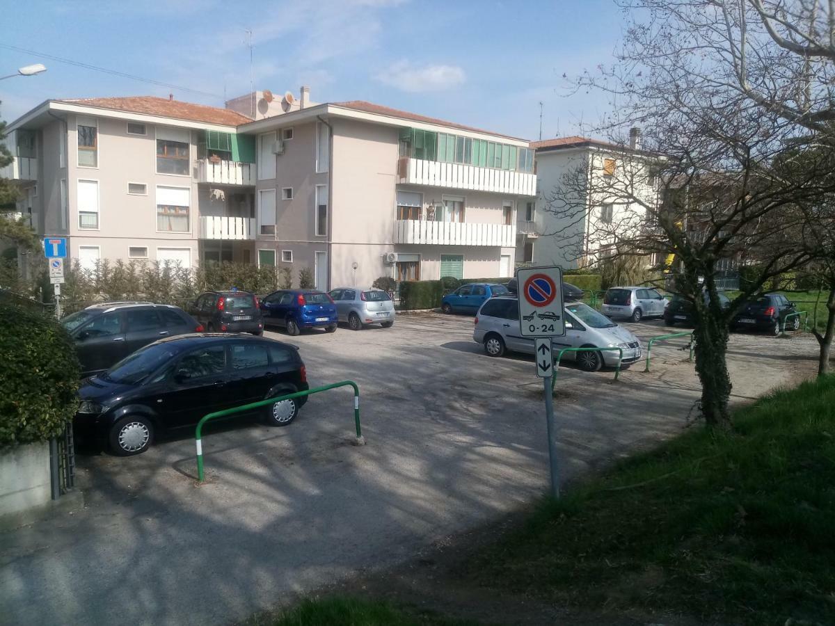 Vicino Al Prato Della Valle Intero Appartamento Parcheggio Facile Di Fronte 파도바 외부 사진